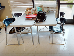 [#B4-8] Cafe chair