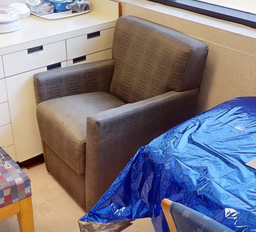[#B12-6] Brown lounge chair