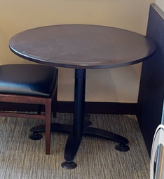 [#C4-11] meeting table