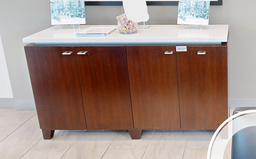 [#D5-5] 4 door tall credenza
