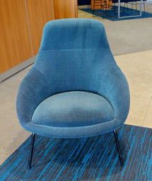 [#B12-5] Blue lounge chair