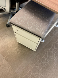 [#D16-61] MOBILE PED -BF W GRAY CUSHION TOP
