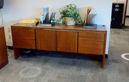 [#D5-11] Credenza 1