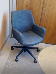 [#B5-10] Conference chair