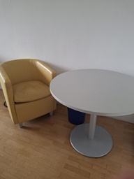 [#C11-64] Round Table - White