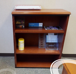 [#D2-9] 4 shelf Bookcase