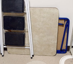[#C8-23] Folding table