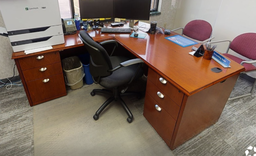 [#E6-9] L-shaped desk