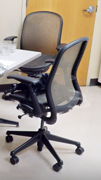 [#B13-2] Task chair w/arms