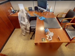 [#E6-2] L-shaped desk