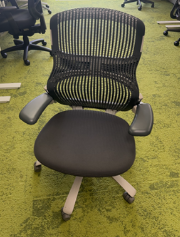 [#B13-3] KNOLL GENERATION CHAIRS