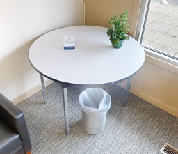 [#C4-14] Round meeting table
