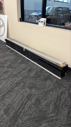 [#F3-3] Projector Screen