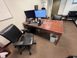 [#E2-Picture #82] Wooden Desk