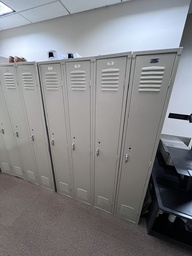 [#D0-Picture #95] Lockers