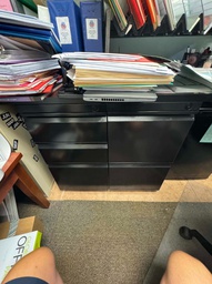 [#D19-25] metal file cab. 3 drawer