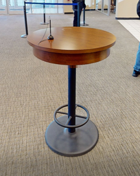 [#C4-7] Round standing display table