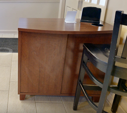 [#D20-7] 2 door wood cabinet