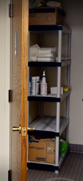 [#D4-11] Plastic shelving bookcase