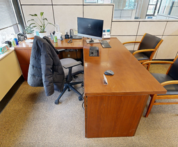 [#E6-3] L-Shaped desk