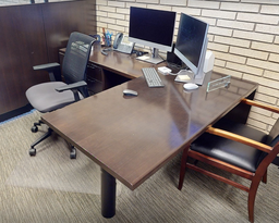 [#E6-2] L-shaped desk