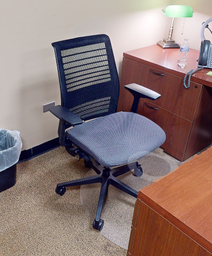 [#B13-7] Task chair w/arms