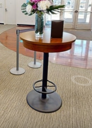 [#C4-13] Standing round display table