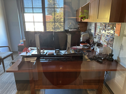 [#E2-37] Desk