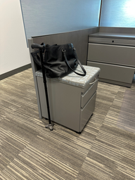 [#D16-73] Pedestal cabinet