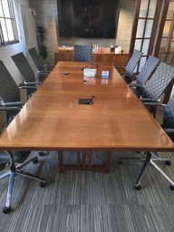 [#C6-102] Conference table