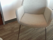 [#B5-115] Elevated conference chair 