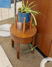 [#C11-11] Round side table