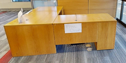 [#E6-5] Classic desk
