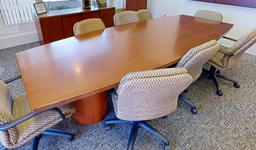 [#C6-27] Medium conference table