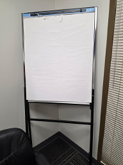 [#F4-31] TRI POD MARKERBOARD