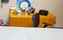 [#D5-12] 4-door Conference credenza