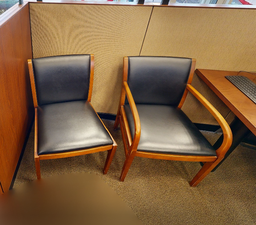 [#B9-4] Black guest chair