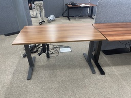 [#E6-2] Desk 140 CM L (Height Adjustable)