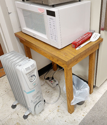 [#C11-11] Wood end table