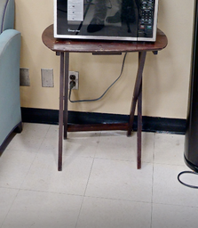 [#C11-18] Folding side table