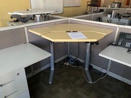 [#E10-8] Maple Ergo Corner Desk