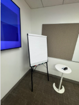 [#F4-3] MARKERBOARD W/STAND
