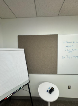 [#F1-5] BROWN TACKBOARD