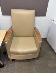 [#B12-28] LOUNGE CHAIR
