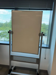 [#F4-42] ROLLING MARKERBOARD