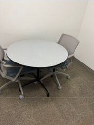 [#C3-88] ROUND TABLE