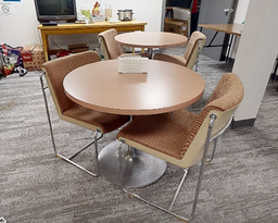 [#C2-3] café table