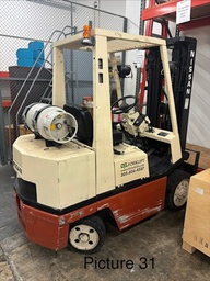 [#G0-31] nissan fork lift