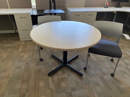 [#C9-29] 42" Round Table