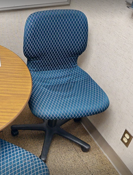 [#B12-10] Blue task chair no arms